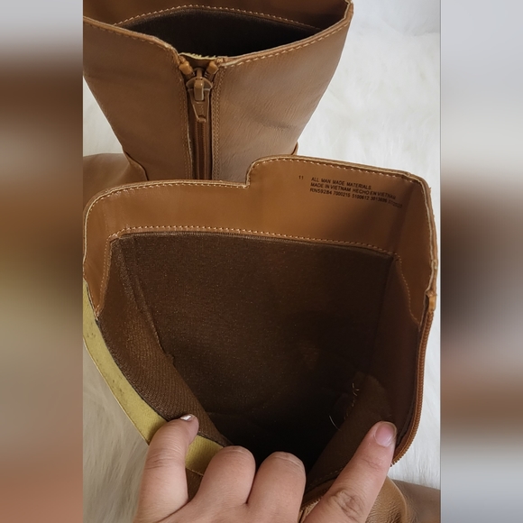 The Children's Place girl brown boots size 11 - Picture 6 of 9